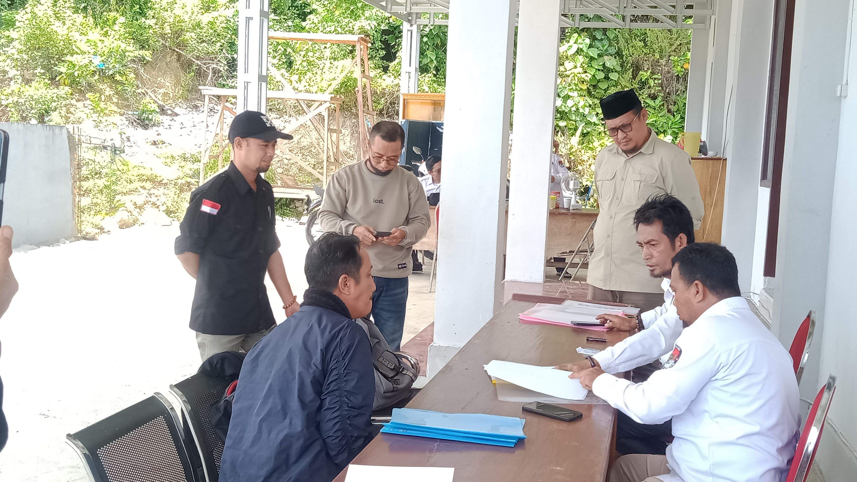 Bawaslu Bangkep Awasi Langsung Pedaftaran dan Penerimaan Berkas Administrasi  Calon PPK Pada Pemilihan Serentak Tahun 2024
