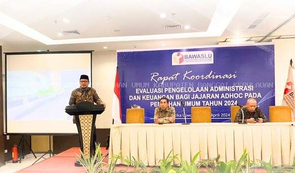 Bawaslu Bangkep Gelar Evaluasi Pengelolaan Administrasi dan Keuangan Bagi Jajaran Adhoc Pada Pemilu Tahun 2024